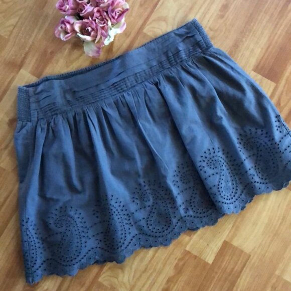 AMERICAN EAGLE SZ M gray A line mini skirt with wide band & A.N.A Sz M halter - Picture 5 of 10